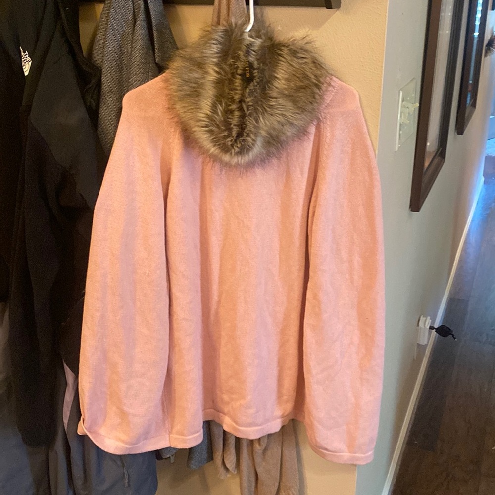 Iman M/L, pink cape